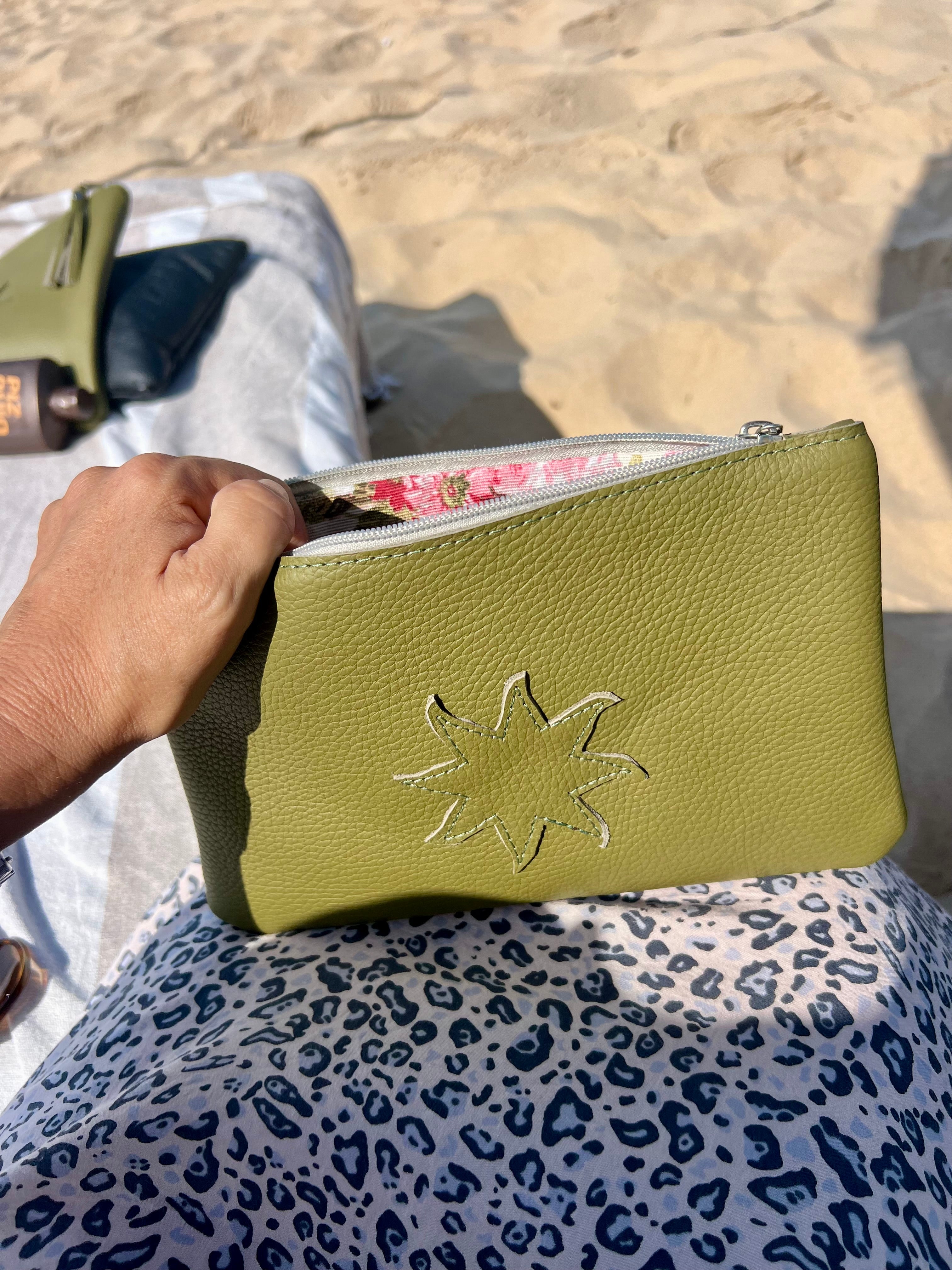 Pochette CHIC